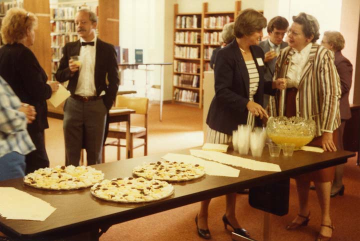 Neenah Public Library Local History Collection - Recollection